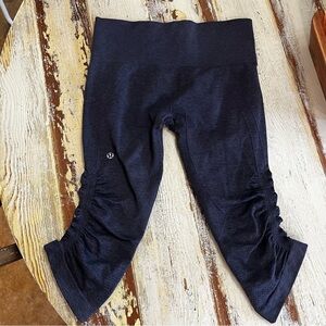 Lululemon In The Flow Ruched Crop Navy Blue Knit Leggings Pants Women’s Sz 6